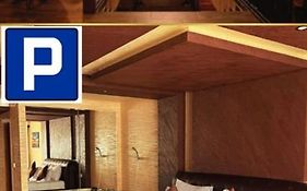 Avenia Restaurant & Apartments